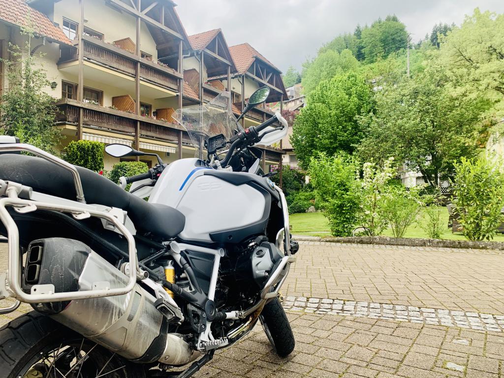 Stilvolle Motorrad Schwarzwald Hotel Ebenbild